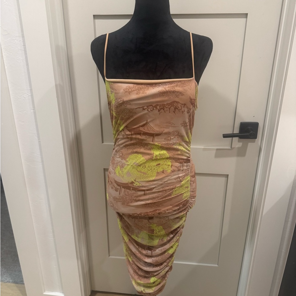 Missguided+ Beige and Neon Yellow Ruched Midi Dress